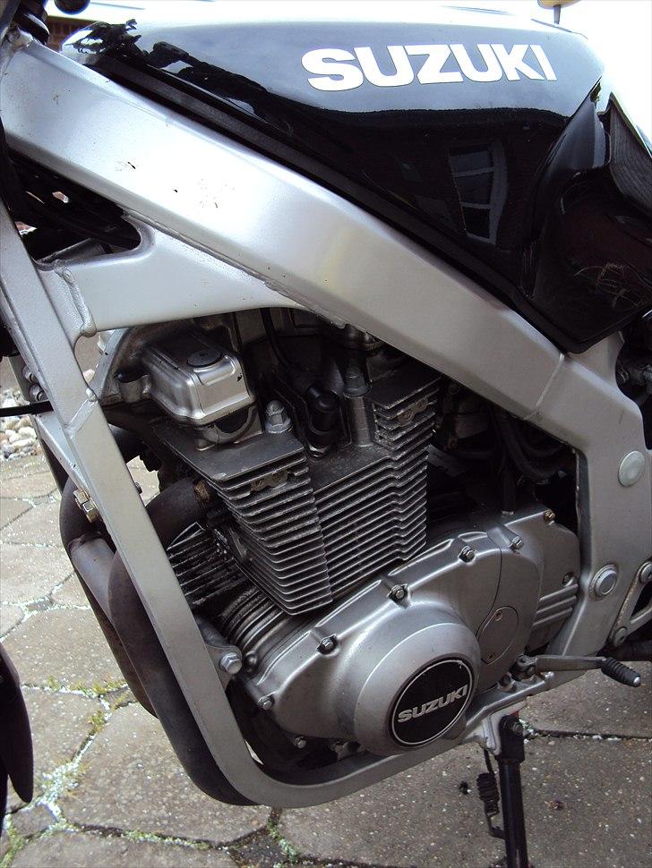 Suzuki GS 500 (Solgt) billede 3
