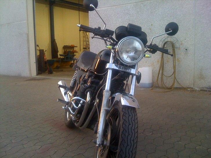 Yamaha XJ 550 billede 1