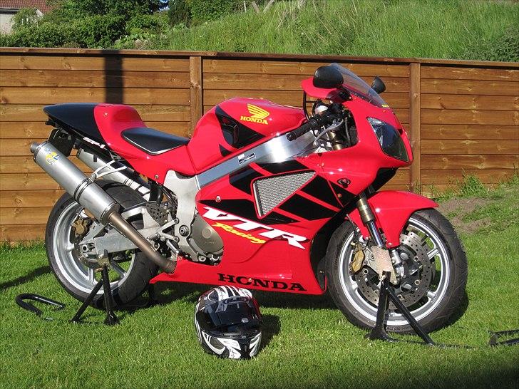 Honda vtr 1000 sp1 billede 1