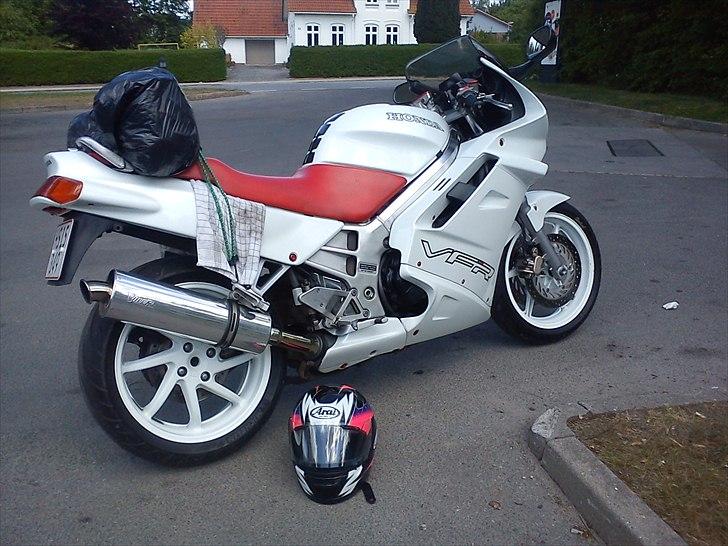 Honda VFR 750 F billede 18
