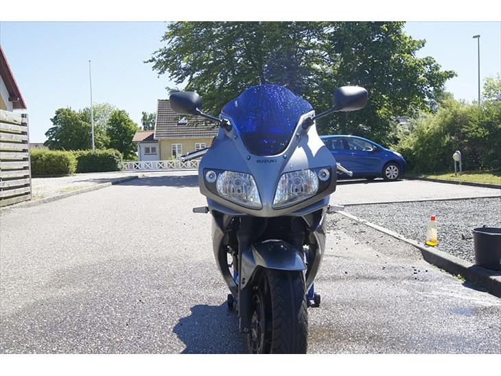 Suzuki sv 650s billede 1