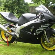 Suzuki gsxr 750 srad