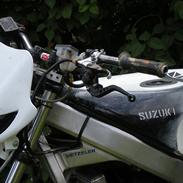 Suzuki gs 500