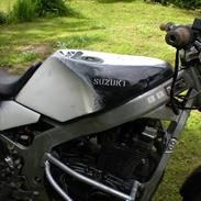 Suzuki gs 500