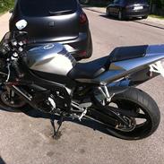 Yamaha YZF-R1