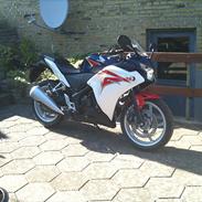 Honda CBR 250 RA (SOLGT!)