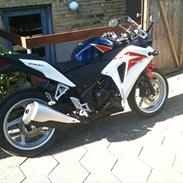 Honda CBR 250 RA (SOLGT!)