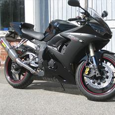 Yamaha YZF-R6 