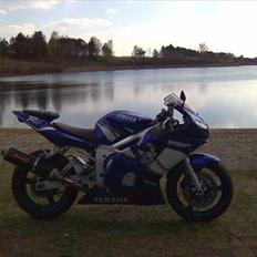 Yamaha yzf R6 