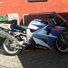Suzuki tl 1000 r