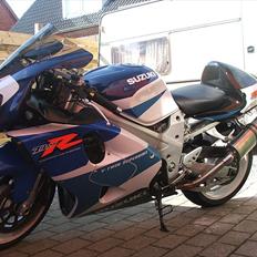 Suzuki tl 1000 r