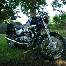 Moto Guzzi Nevada 750