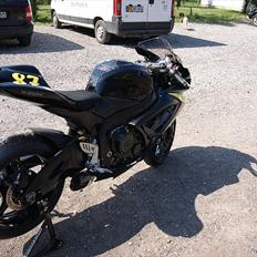 Suzuki GSXR 750 K7 Bane