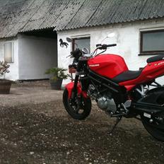 Hyosung GT 650