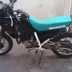 Honda NX 250 Dominator