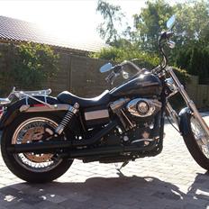 Harley Davidson FXDB Dyna Street Bob