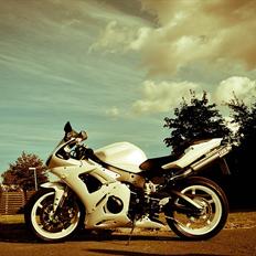 Yamaha YZF-R6 (solgt)