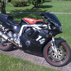 Suzuki GSX-R 400 R