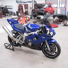 Yamaha r6 (bane)