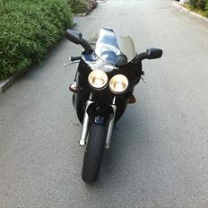 Suzuki GSX R 400R (solgt)