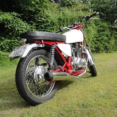 Suzuki gs 400 cafe