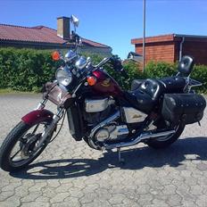 Honda VT700C