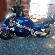 Yamaha FZR 1000 Genesis