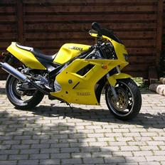 Yamaha FZR 1000 (Solgt)