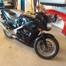 Kawasaki GPZ 500S A7 ( EX500A )