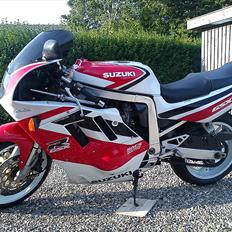 Suzuki GSX-R 750