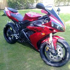 Yamaha YZF-R1