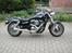 Suzuki VZ 1600 Marauder "SOLGT" :-D - Kanon billede af straten-røveren. Efter billedet her er knipset er bagage-krogene blevet fjernet, det samme gælder hjelm-låsene.