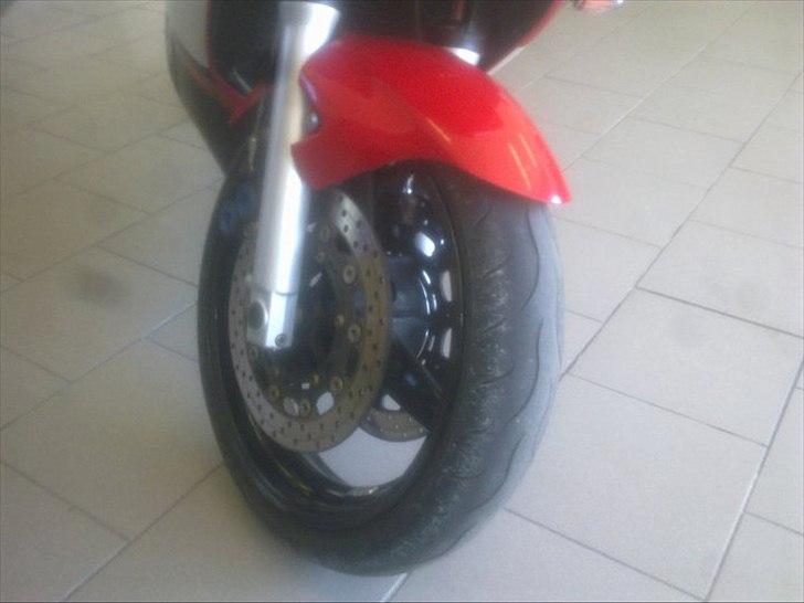 Yamaha R6 billede 11