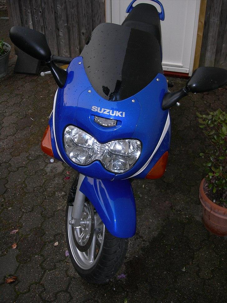 Suzuki GSX 600F billede 4
