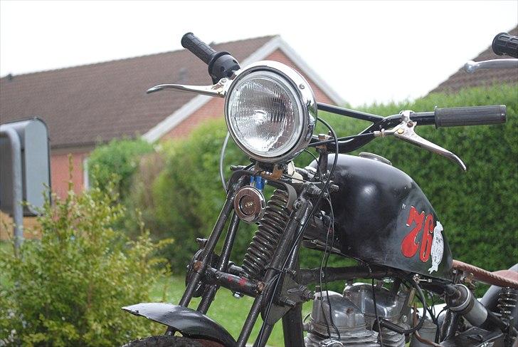 Royal Enfield WD CO 350 "Rusted n Busted" billede 1