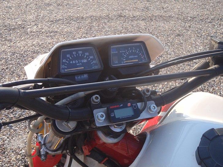 Yamaha XT 600 Z Ténéré 55W - KOSO termometer til olietemperatur. billede 3