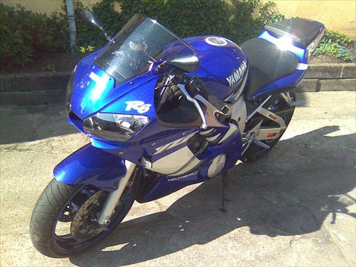 Yamaha yzf R6  billede 5