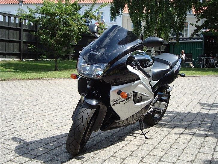 Yamaha yzf 1000 r thunderace  billede 2