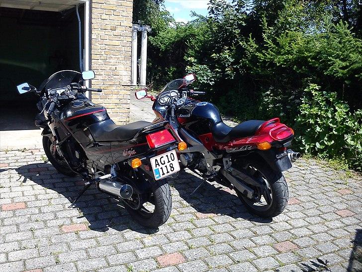 Kawasaki GPX 750R Ninja billede 4