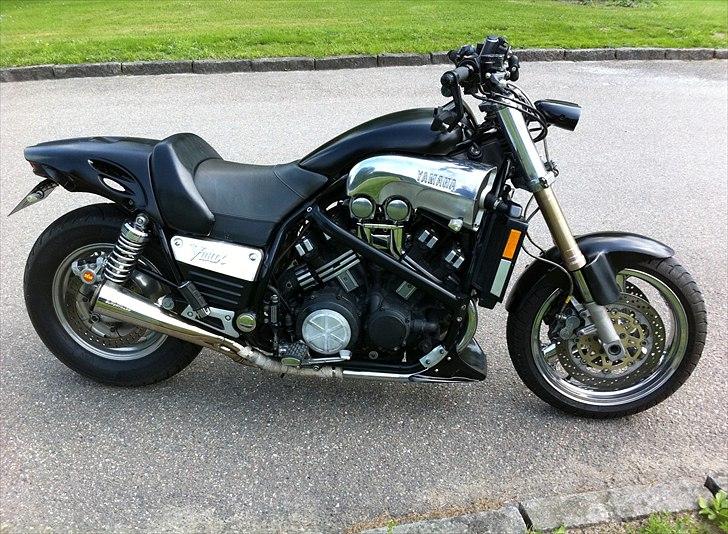Yamaha 1200 Vmax billede 1