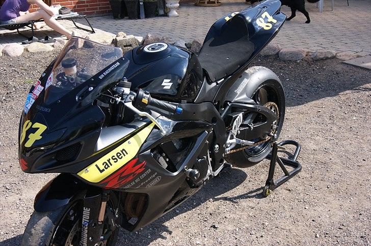 Suzuki GSXR 750 K7 Bane billede 2