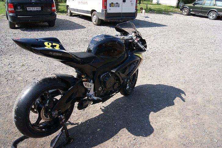 Suzuki GSXR 750 K7 Bane billede 5