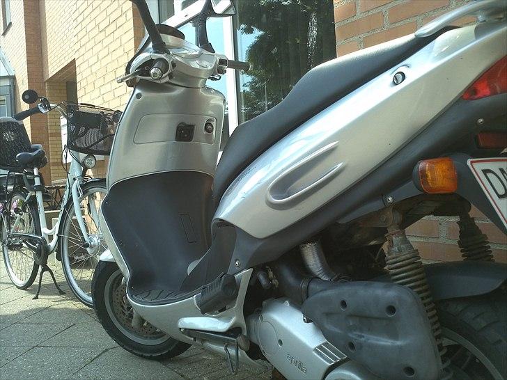 Aprilia Leonardo 125 solgt billede 2