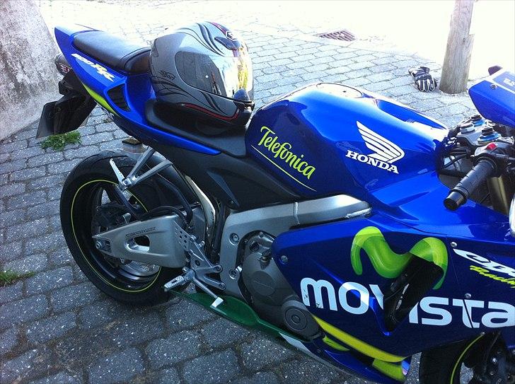 Honda CBR 600 RR Movistar (solgt) billede 3