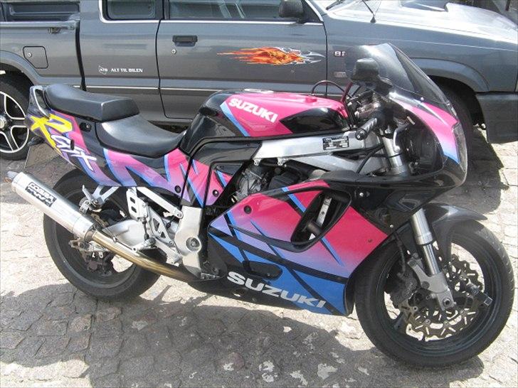 Suzuki GSXR 750 W billede 1