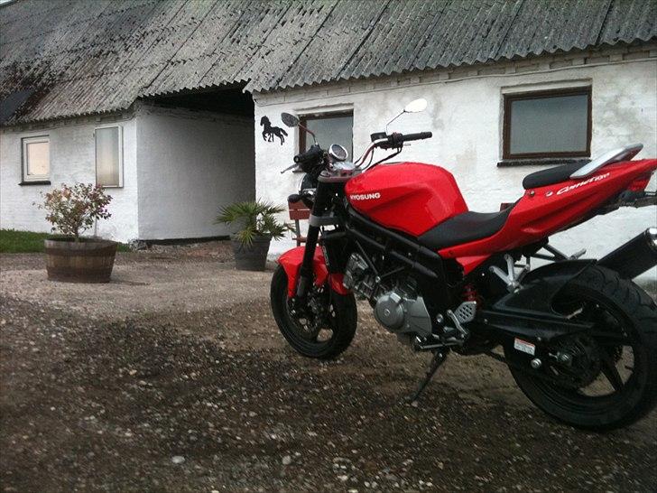 Hyosung GT 650 billede 2