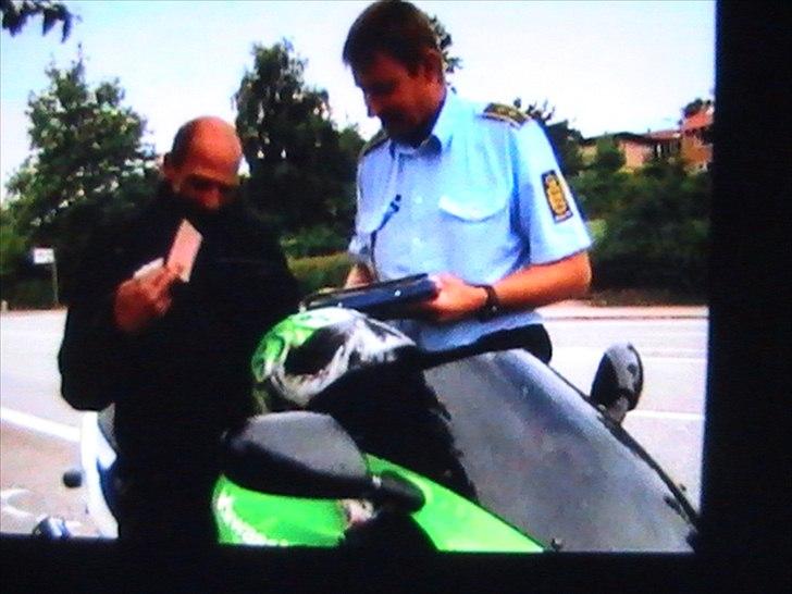 Kawasaki ZX9R - politijagt kanal 5. billede 15