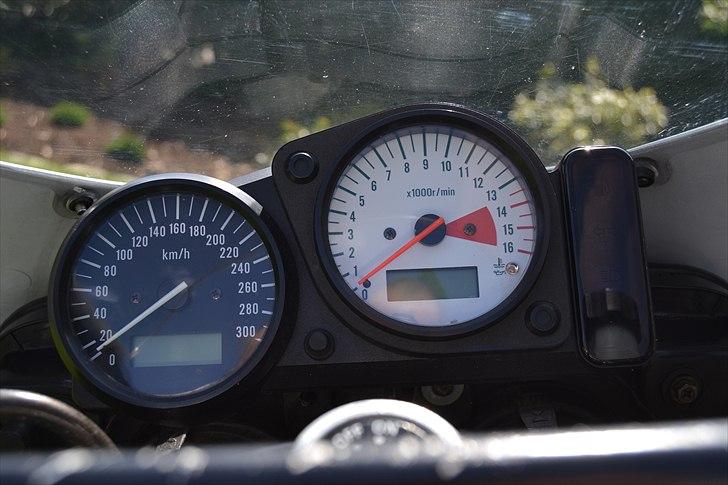 Suzuki Gsx-r 750 billede 10