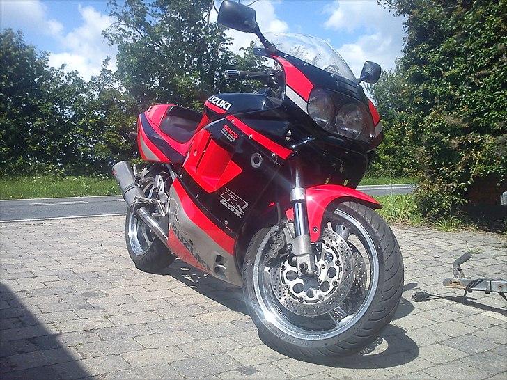 Suzuki GSX R 750 (7/11) billede 4