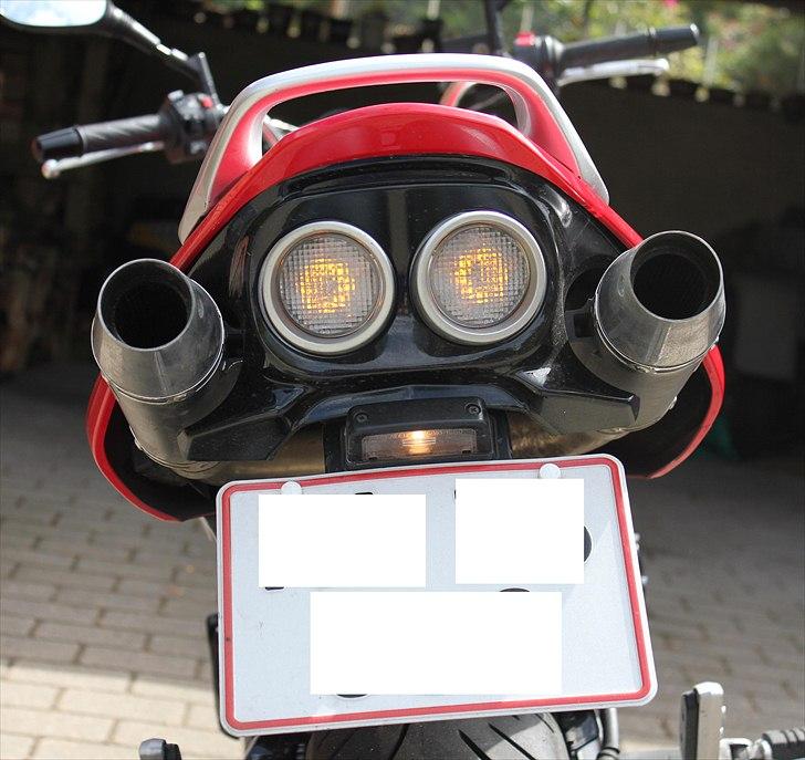 Suzuki GSR 600 billede 8